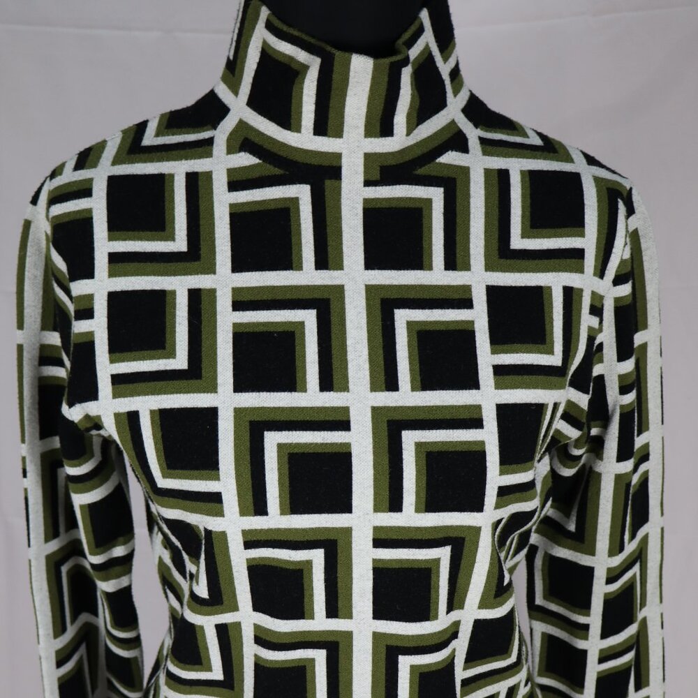 Saunders Square Jacquard Sweater  M
